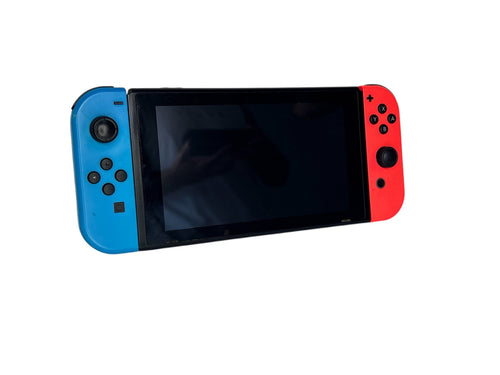Console Nintendo Switch 32GB (usado, em bom estado)